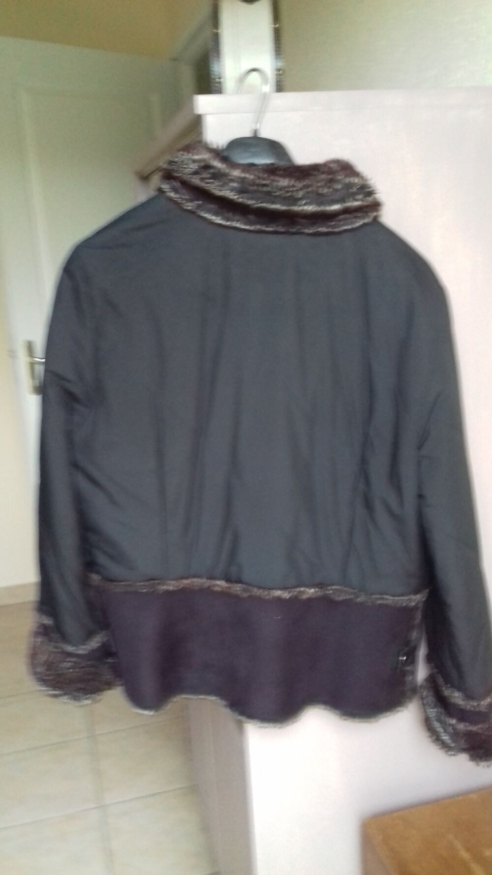 Blouson court Vêtements
