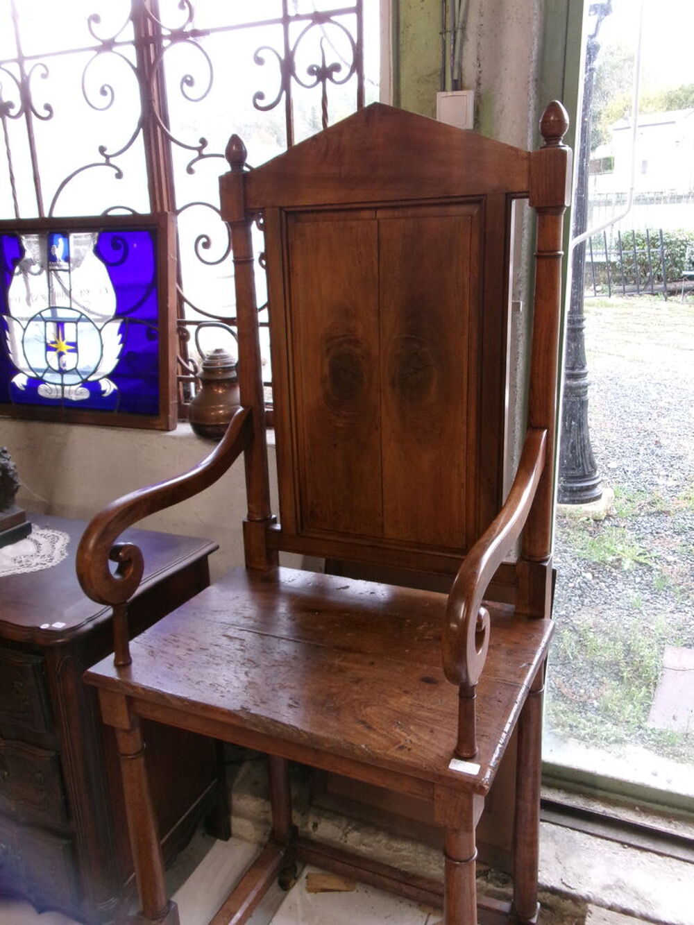 Fauteuil d'&eacute;glise ancien Meubles