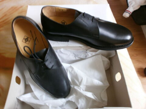 chaussure homme neuve en cuir prix 20 20 Saint-Agnant (17)