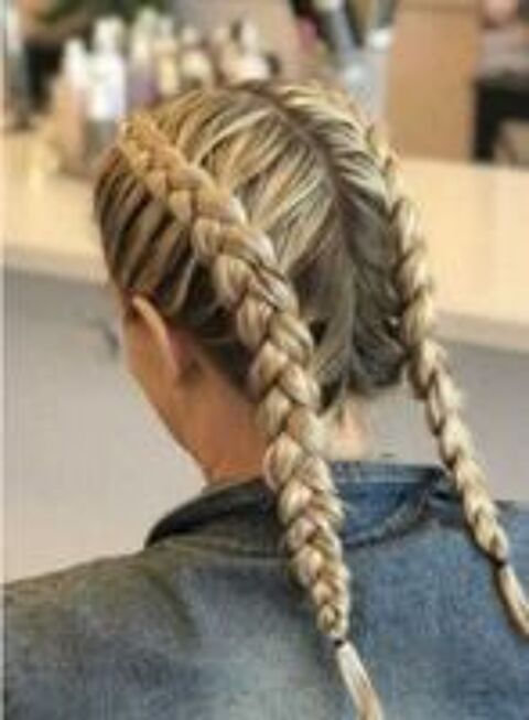   Tresses collées  