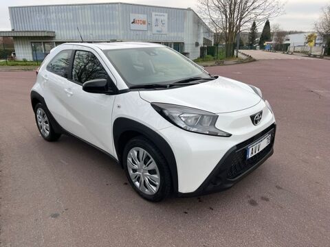 Toyota Aygo X 1.0 VVT-i 72 Dynamic 2024 occasion Épône 78680