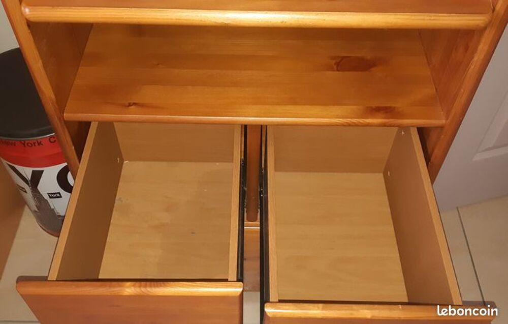 Commode / table &agrave; langer pin teint&eacute; miel Meubles