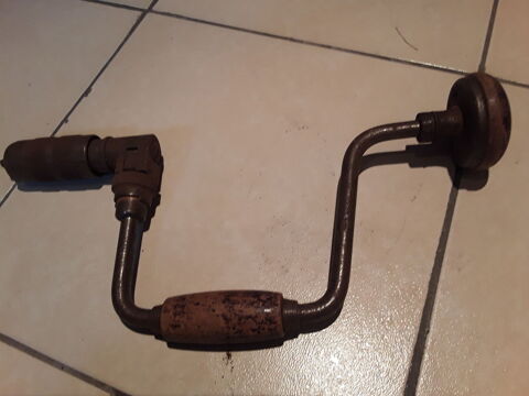 Vilebrequin a main
15 Gometz-la-Ville (91)