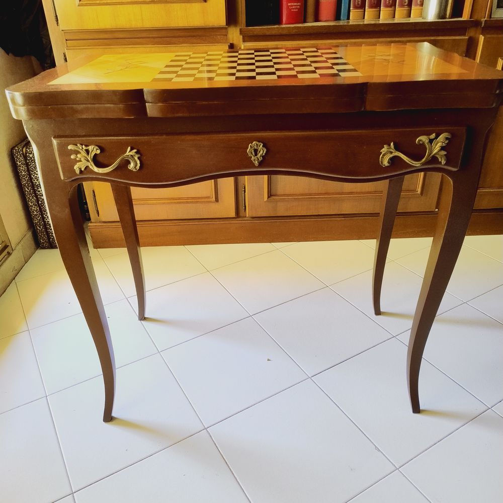 Table de jeu Meubles