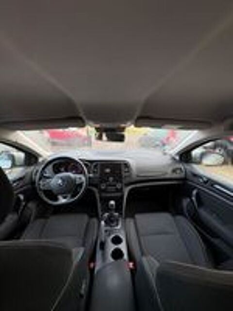 Megane IV M&eacute;gane IV Berline dCi 110 Energy Business 2017 occasion 86300 Chauvigny