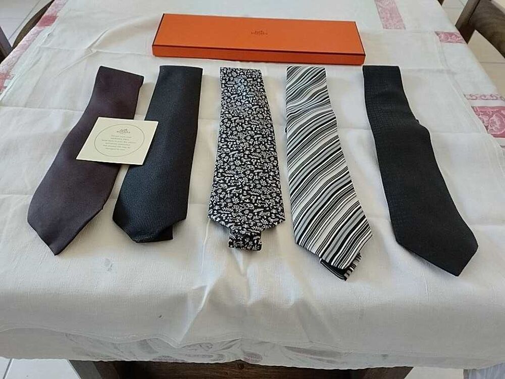 cravates hermes Vêtements