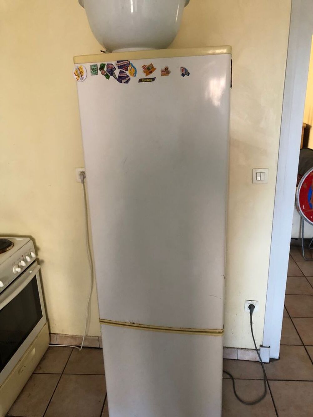 de notre r&eacute;frig&eacute;rateur cong&eacute;lateur et d'un mini frigo. Electroménager
