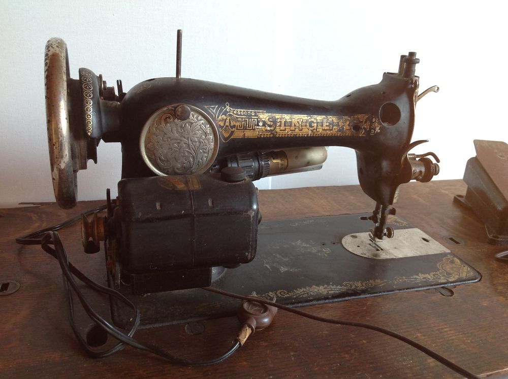 MACHINE &agrave; COUDRE MOTEUR SINGER 15K26 FACTURE 1929

