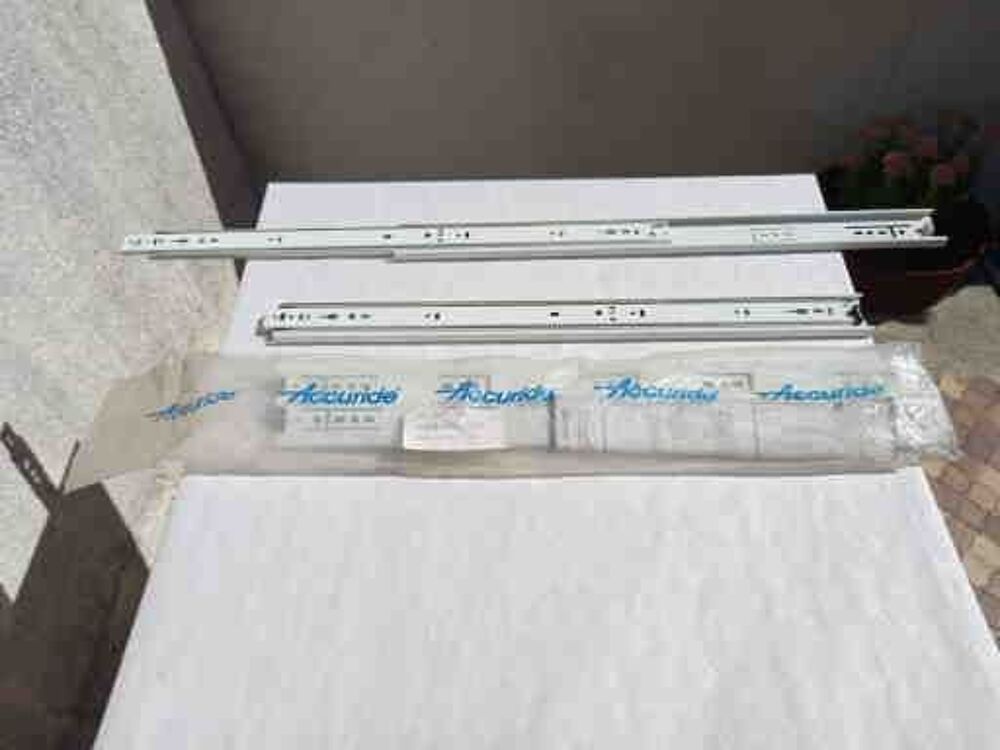 Paire de coulisses &agrave; sortie totale Accuride neuve, Bricolage