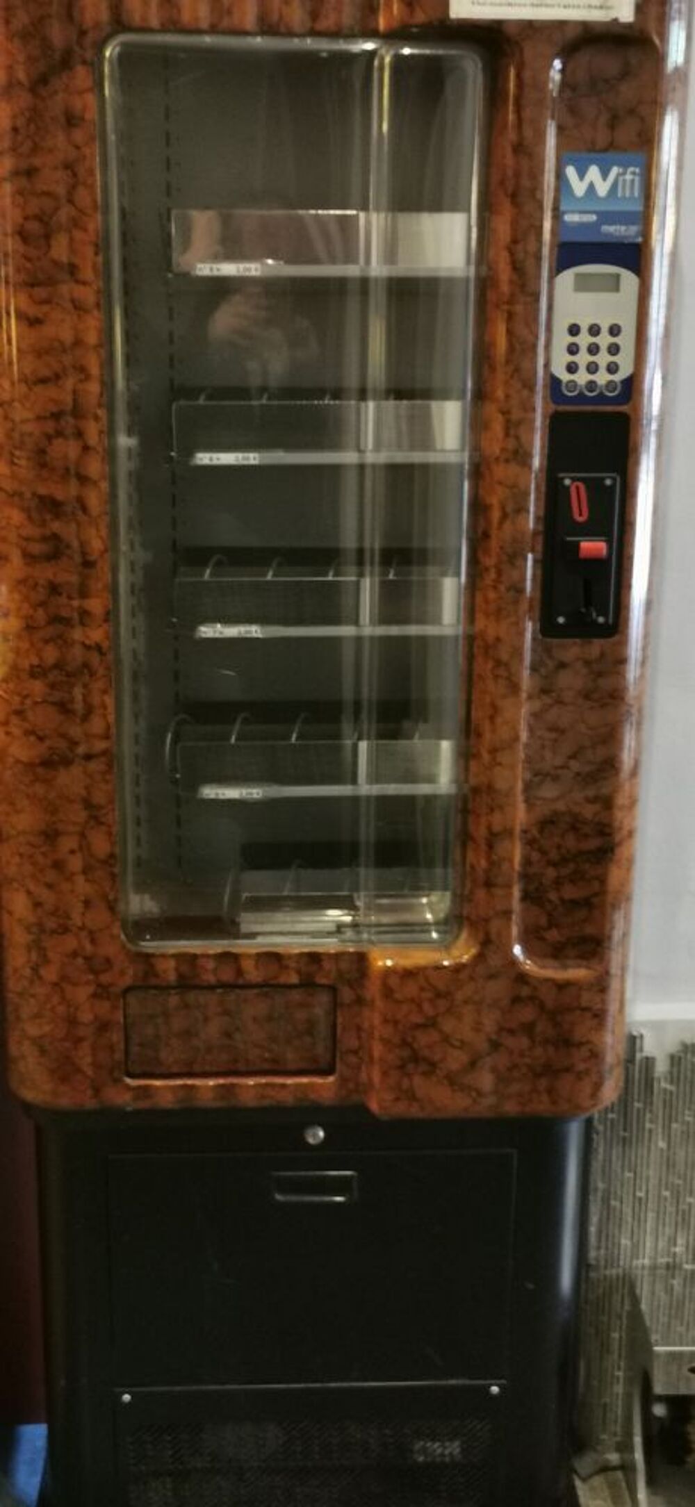 DISTRIBUTEUR BOISSON VINTAGE Meubles