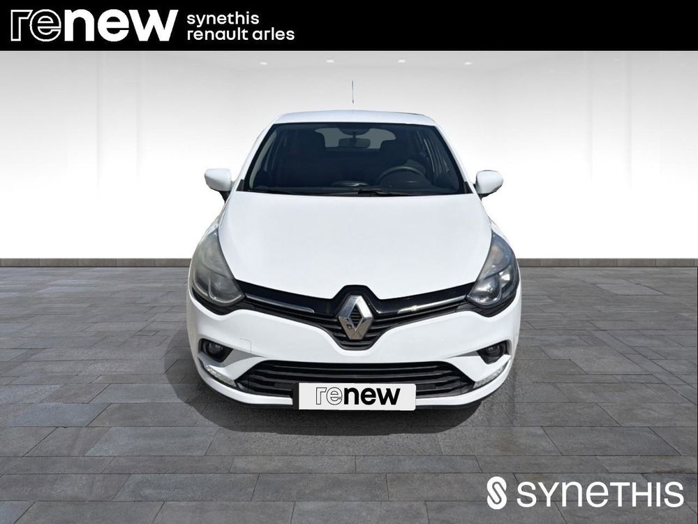 Clio IV CLIO SOCIETE DCI 90 ENERGY ECO2 82G AIR MEDIANAV 2018 occasion 13200 Arles