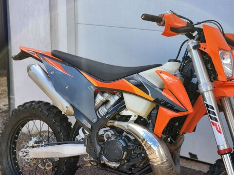 Moto KTM 2021 occasion Corbigny 58800