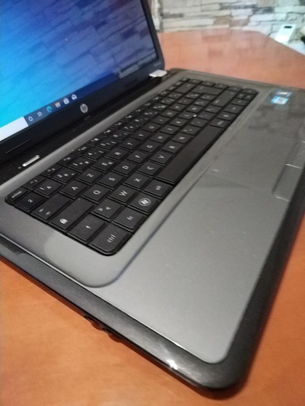 PC PORTABLE HP PAVILION INTEL i5 8 Go 500 Go R2662 Matériel informatique