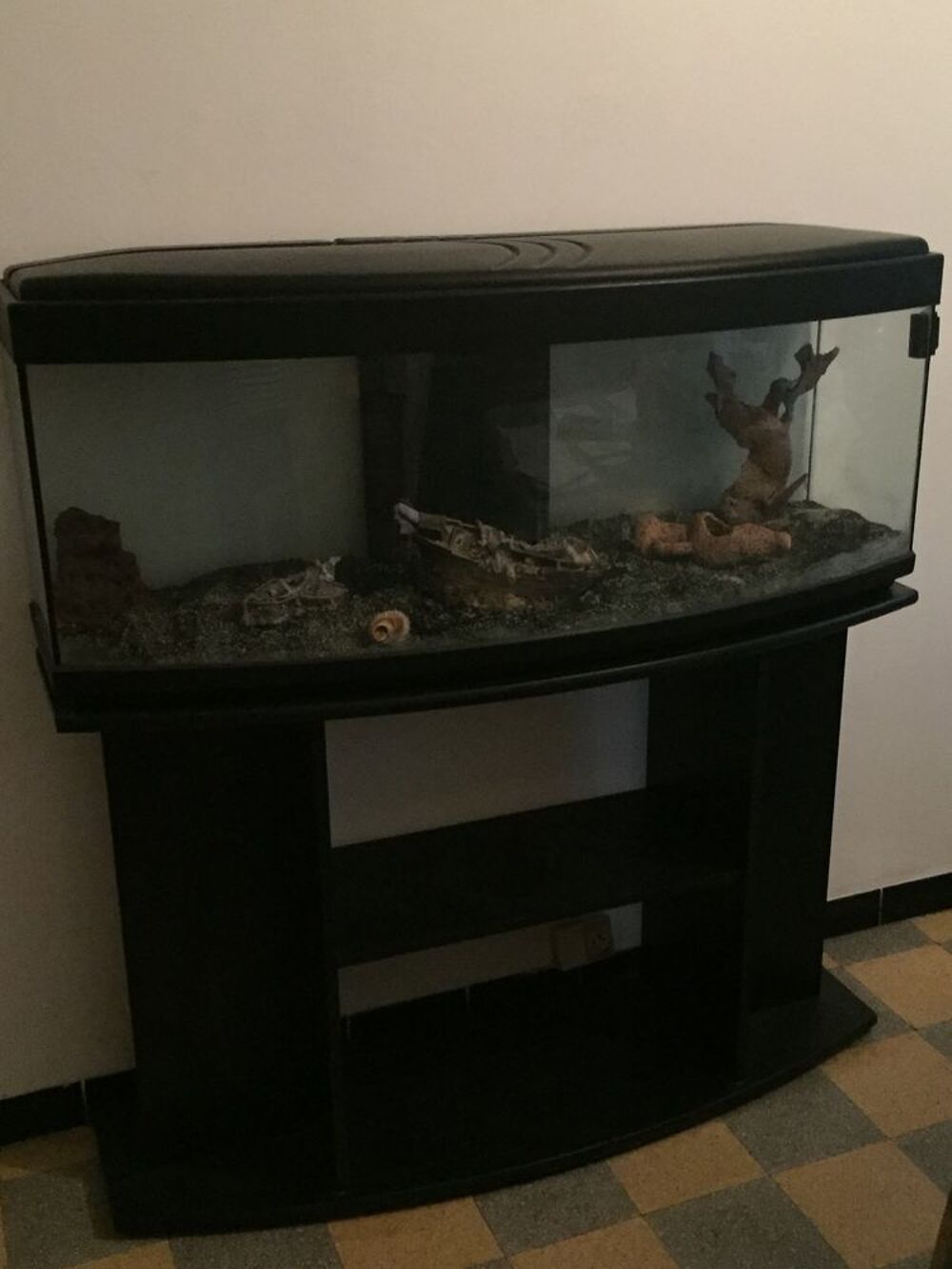 Aquarium Noir Meubles
