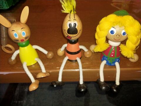 BOIS lot 3 personnages assis (2.50� pce)
7 Mirecourt (88)