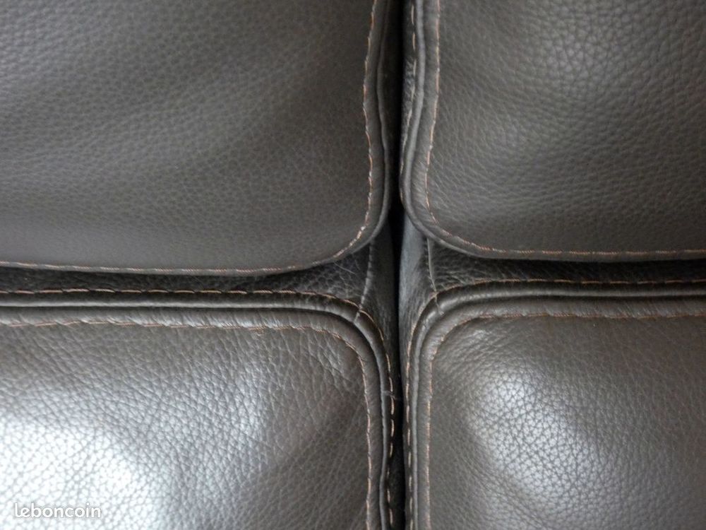 Divan deux places en cuir vachette pleine fleur marron Meubles