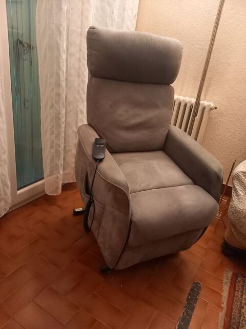 Fauteuil releveur electrique Toulouse (31)