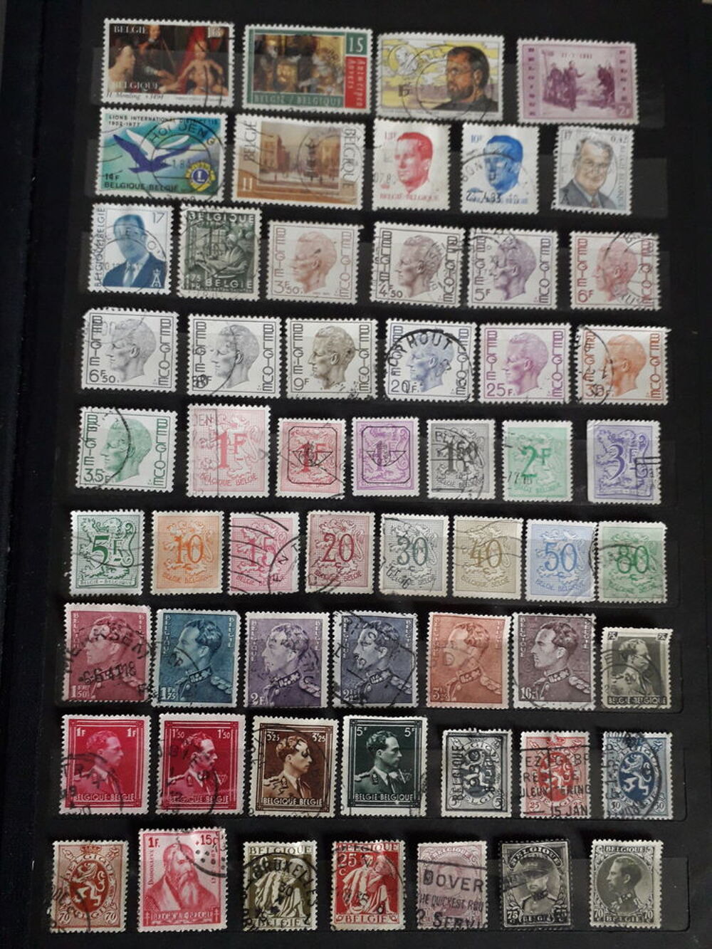 N&deg;.238 lot de 135 timbres de Belgique . 1€ 