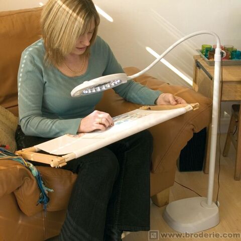 Lampe loupe de marque 80 Poitiers (86)