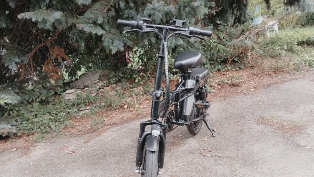V&eacute;lo &eacute;lectrique pliant YASYAS Little Beast - Excellent &eacute;tat - Tout confort Vélos