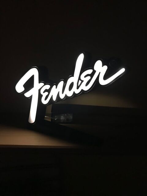 Lampe FENDER GUITARE clairagec leds  piles 29 Le Puy-en-Velay (43)