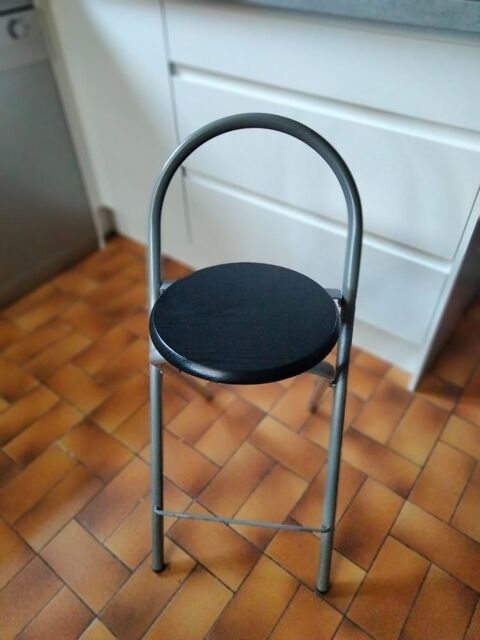 Table mange debout et 2 tabourets 20 Sotteville-lès-Rouen (76)