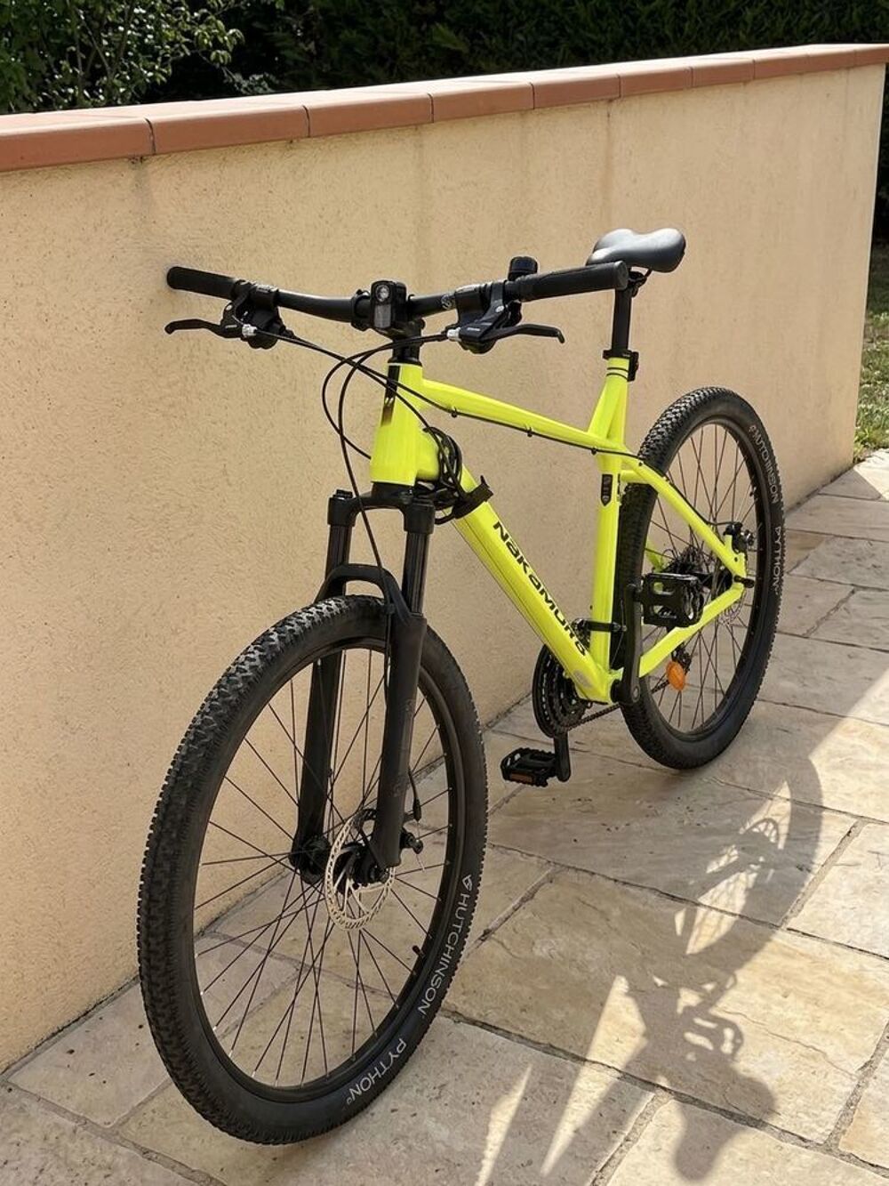 VTT Nakamura Summit700 jaune fluo XL €" excellent &eacute;tat, tr&egrave;s peu roul&eacute; Vélos