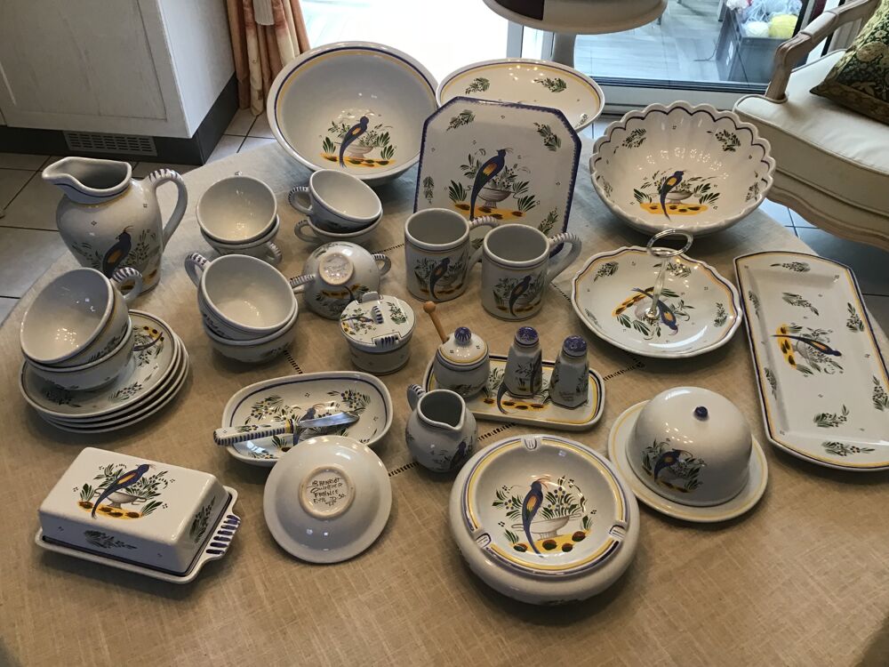 Veritable service table Quimper Henriot 