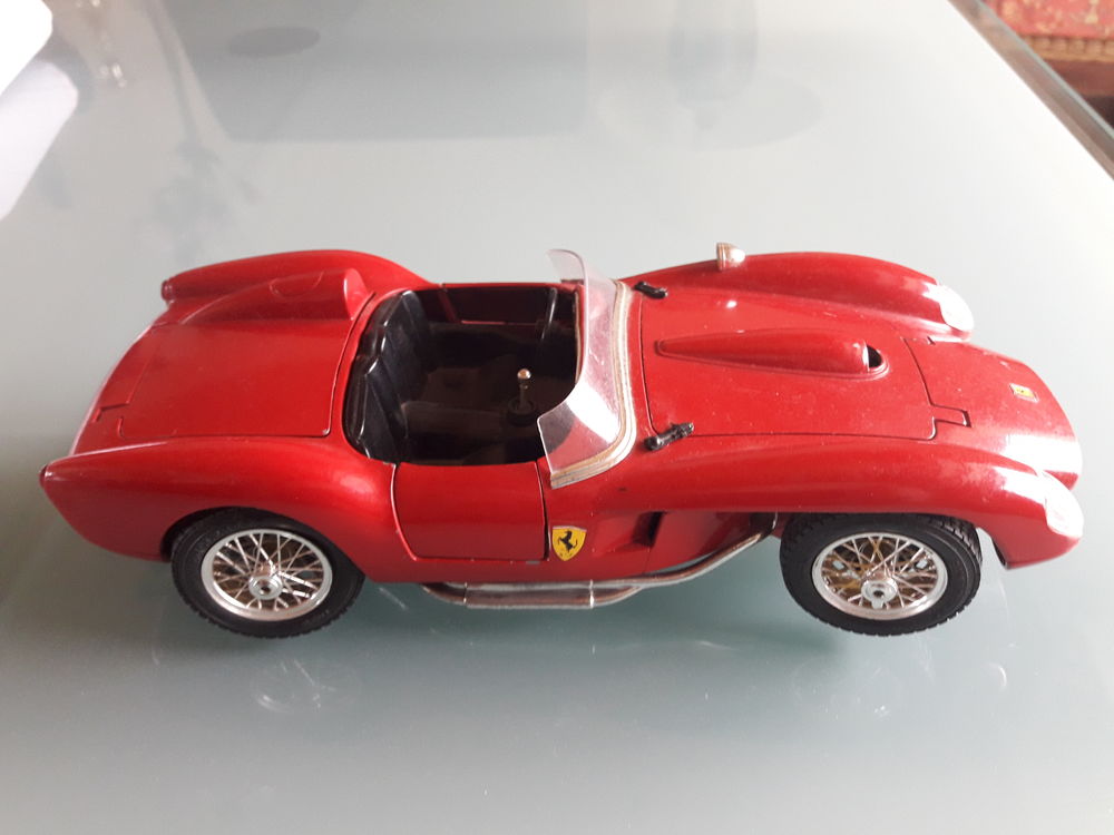 Ferrari marque burago 250 testa rossa 1957 metal 1:18 eme 