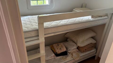 Lits superposés format cabine avec 2 matelas 70 x 185 cm Sainte-Maxime (83)