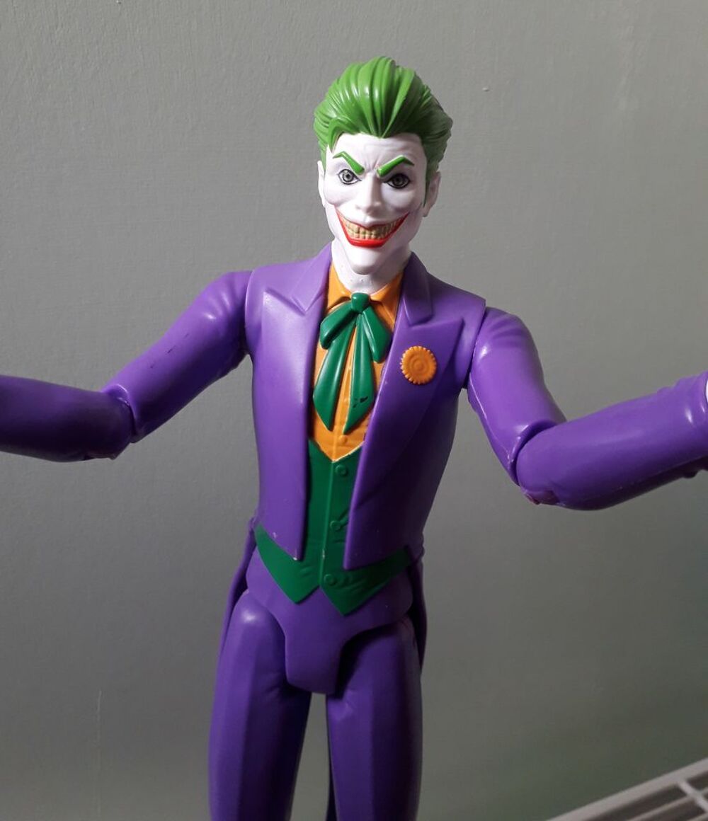 Grande figurine Jocker : TM DC &amp; Comics 