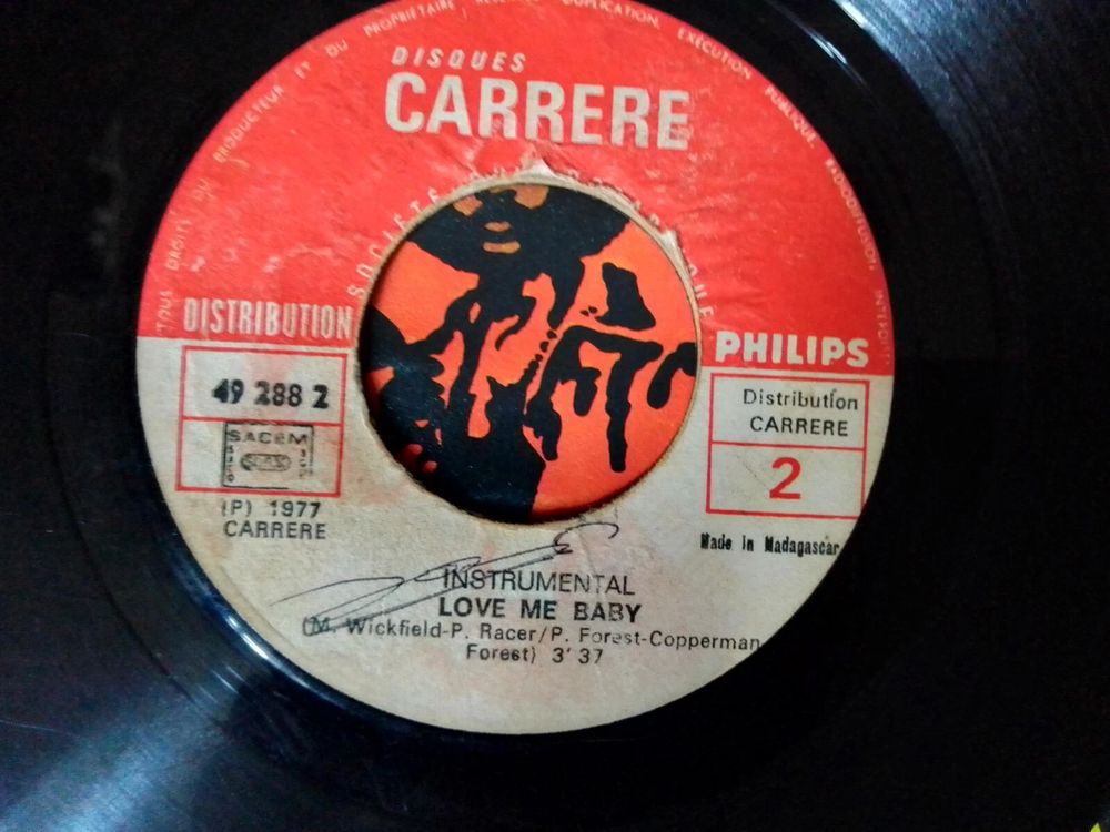 SHEILA TRES RARE VINYL 45T PRESSAGE MADAGASCAR "LOVE ME BABY CD et vinyles