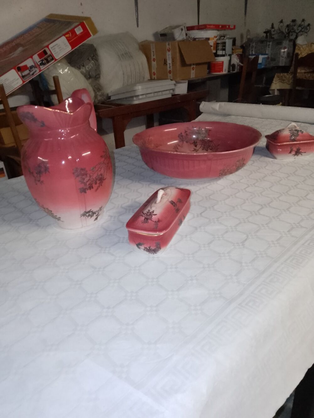 Ensemble broc et bassine en c&eacute;ramique rose Décoration