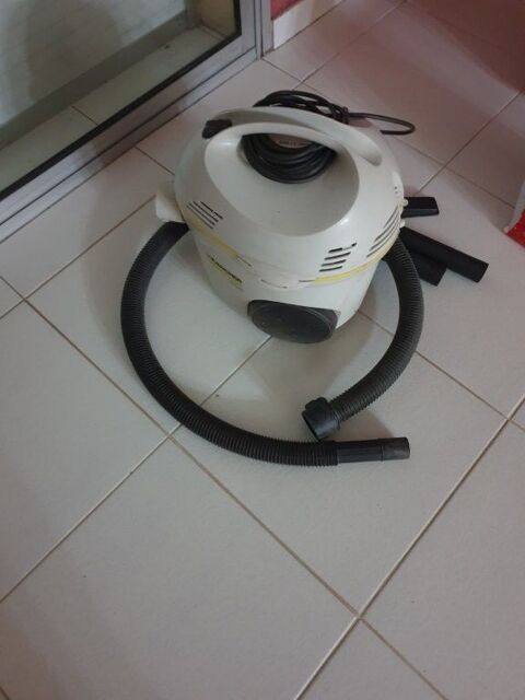 aspirateur poussi�re et eau 20 Six-Fours-les-Plages (83)