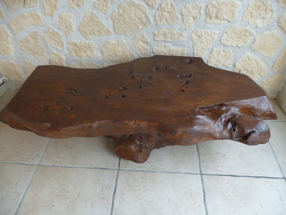 Tr&egrave;s belle table basse en Orme Massif Meubles