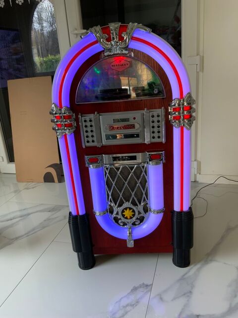 Jukebox Graceland XXL TT de chez Auna 0 Mas-de-Londres (34)