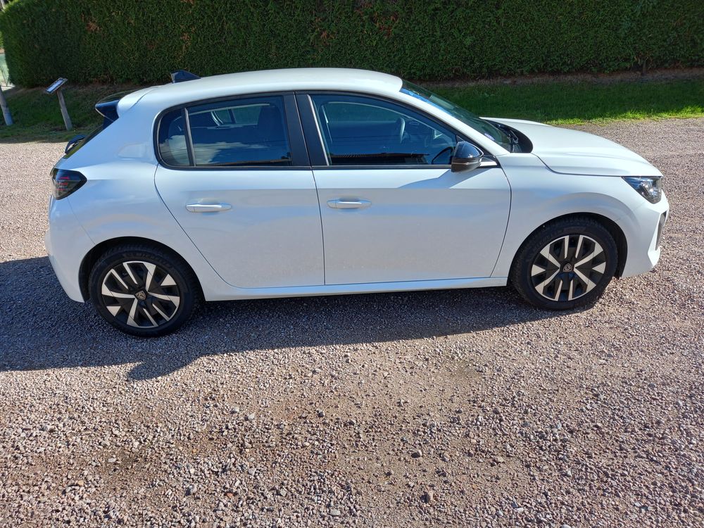 208 STE 1.2 ESSENCE 100 GPS 2 PLACES 10512 KMS 2025 occasion 88220 Urim&eacute;nil