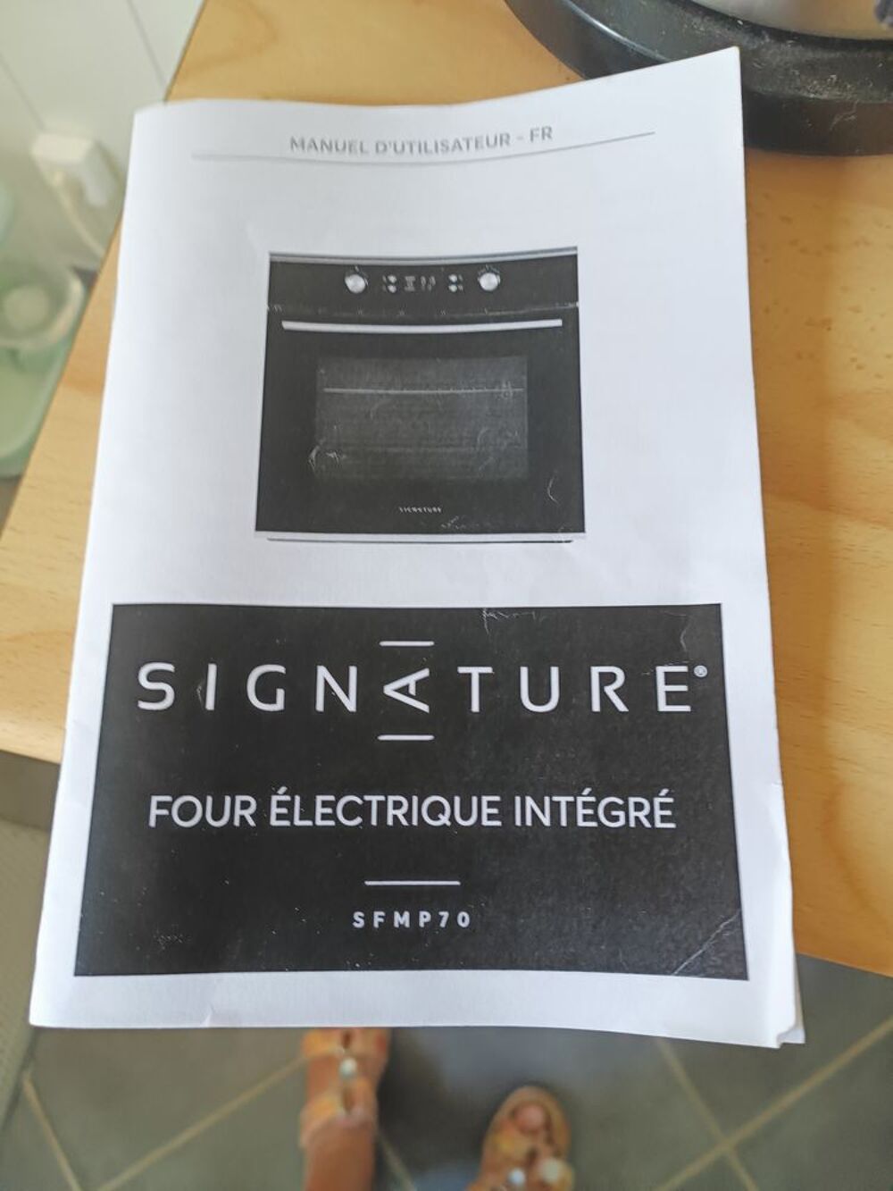 Four encastrable Electroménager
