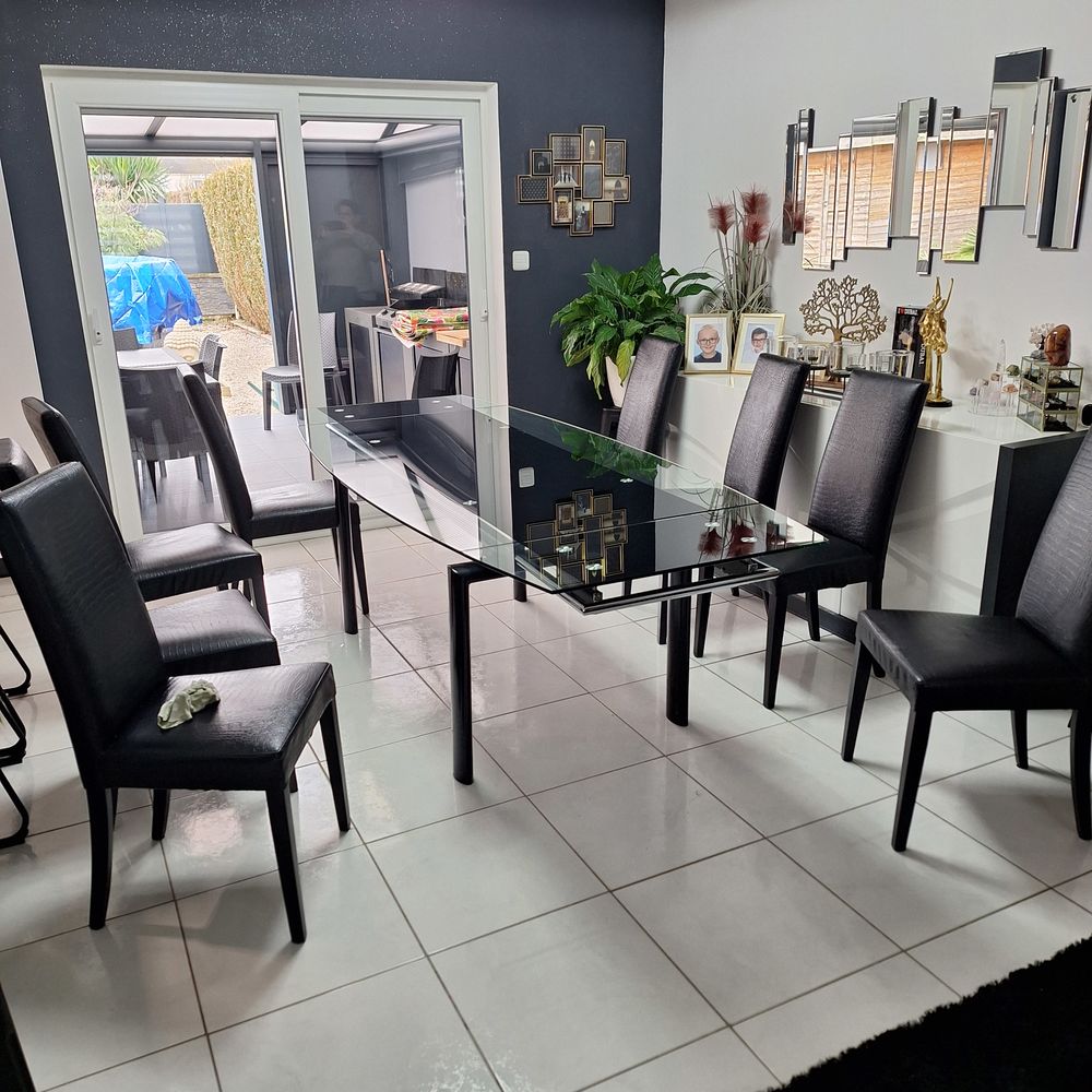 Salle &agrave; manger laqu&eacute; blanc et noir Meubles