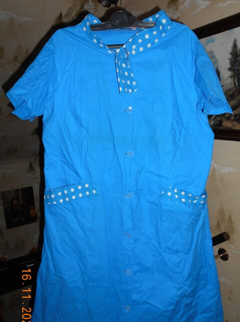 blouse/robe F, bleue, vintage, t. 38/42 3 Ervy-le-Chtel (10)