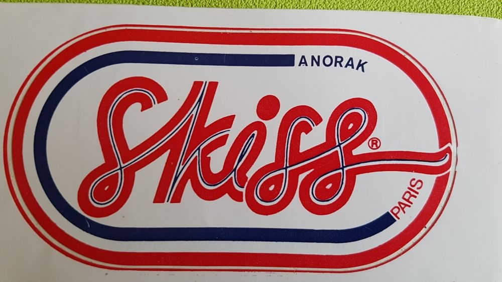 AUTOCOLLANT SKISS 