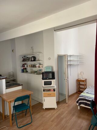  Appartement à louer 2 pièces 24 m² Avignon