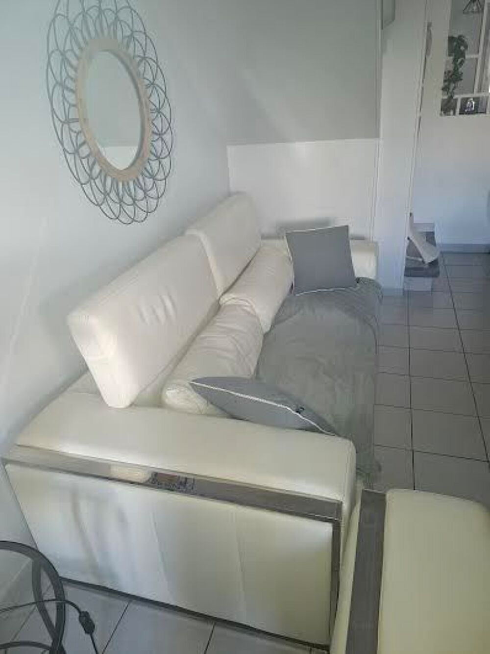 canape cuir blans Meubles