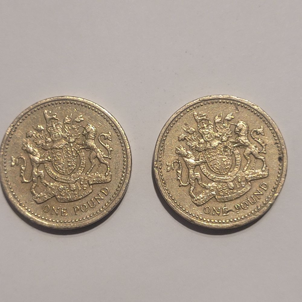 RARES PI&Egrave;CES ONE POUND 1983 