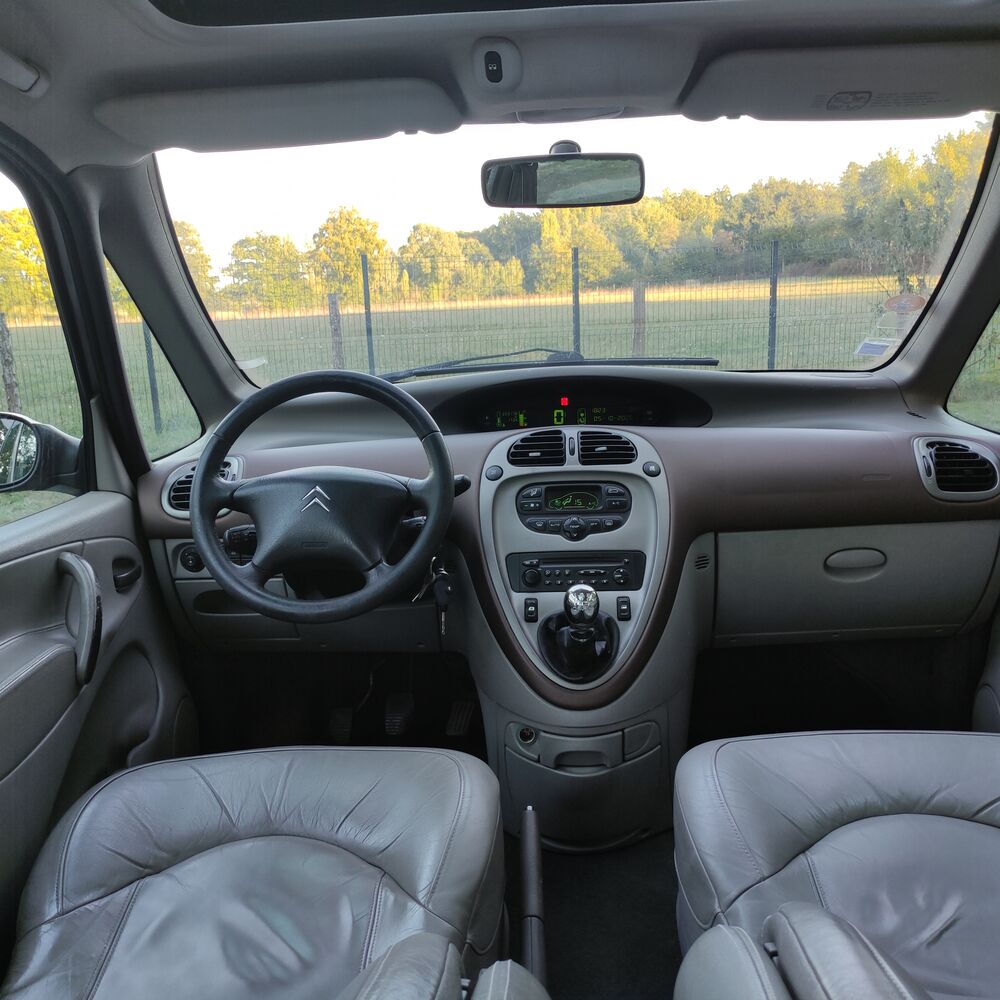 Picasso Xsara 1.8i 16V 2003 occasion 44119 Treilli&egrave;res