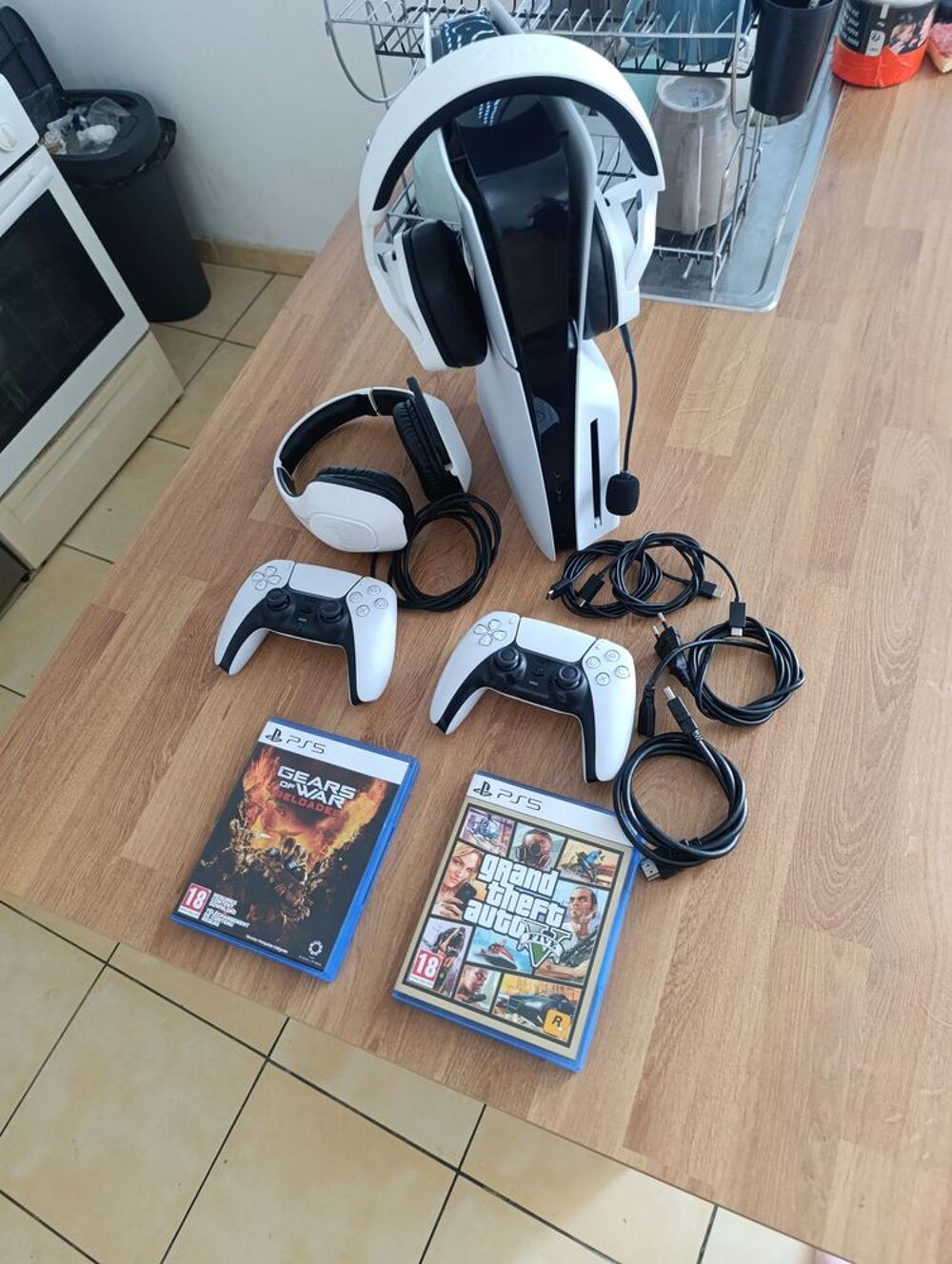 PS5 1 t Consoles et jeux vidéos