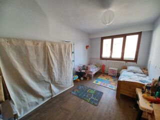 Vente Appartement SAINT JEAN DE MAURIENNE Proximité Collège et Lycée T4 spacieux 84 m2 + Grand balcon Saint-jean-de-maurienne