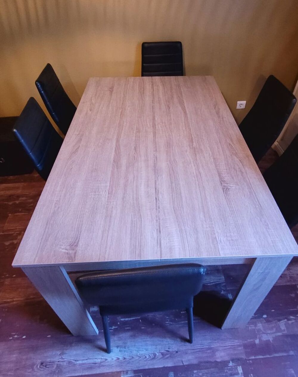Salle &agrave; manger compl&egrave;te Meubles