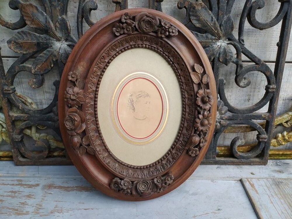 Cadre Photo Ovale Bois Sculpt&eacute; D&eacute;cor de Roses XIX&egrave;me Décoration