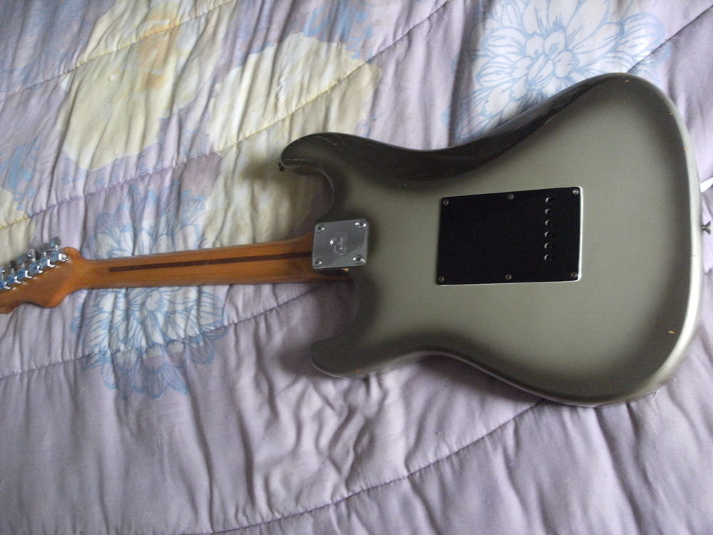 GUITARE ELECTRIQUE HONDO 760 DE LUXE 1982 Instruments de musique